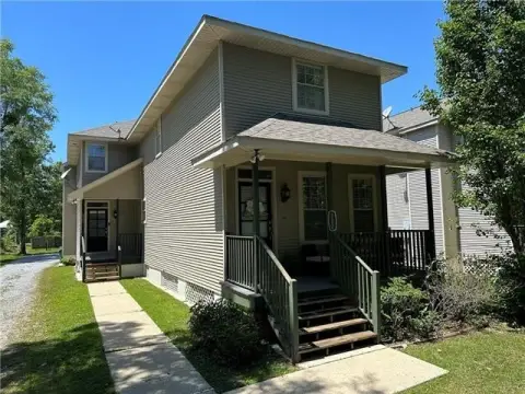 Updated Duplex in Old Mandeville