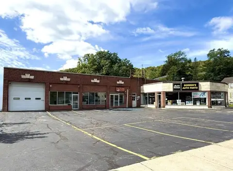 Automotive Property With Warehouse