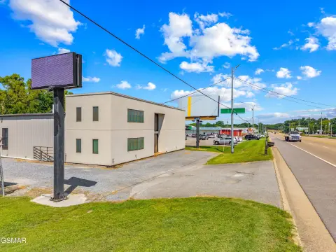 Versatile Commercial Property with Warehouse
