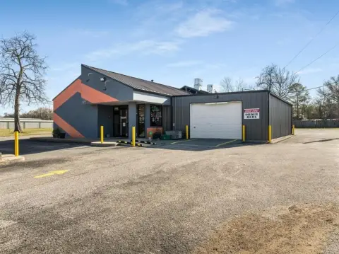 Restaurant Building with Drive-Through