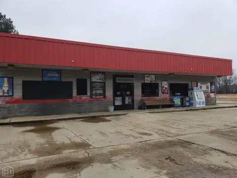 Vacant Gas Station Opportunity