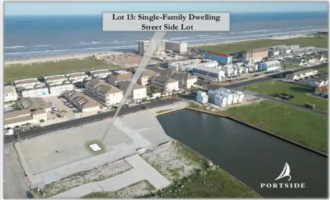 Waterfront Lot Near Gulf of Mexico