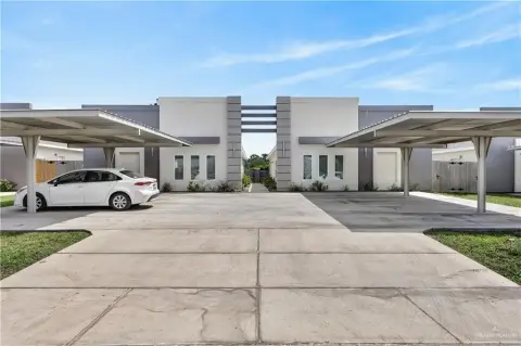 Edinburg Fourplex: Turnkey Investment