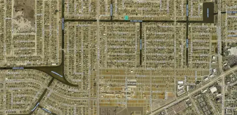 Waterfront Lot in Cape Coral