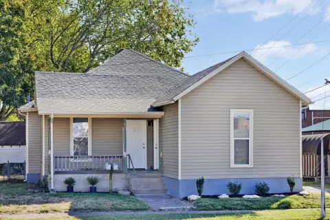 Duplex with Updated Interiors