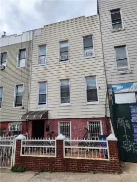 Bushwick Duplex: Development Potential