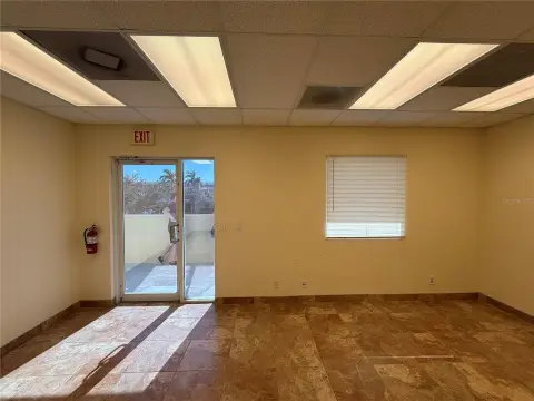 Office and Warehouse Flex Unit