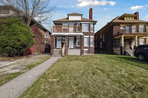 Renovated Duplex in Detroit