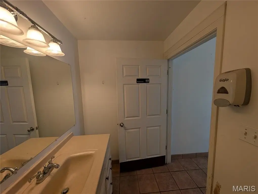 Picture 12