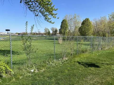 Residential Land in Hickory Hills