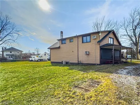 Akron Retail and Residential Property