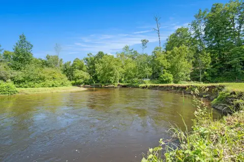 Riverfront Land on Sturgeon River