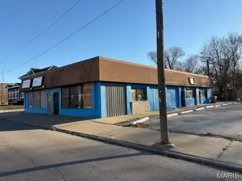 East St Louis Retail/Office
