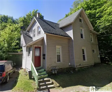 Duplex with Garage