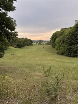 22.10 Acre Farm in Scottsville