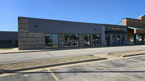 Retail Space on Major Highway