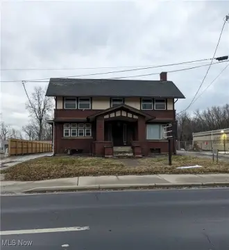 Commercial Property in Saybrook, Ohio