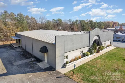 Versatile Commercial Property in Greensboro