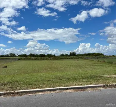 Half-Acre Lot in Mercedes, TX