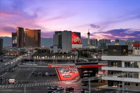 Las Vegas High-Rise Residence