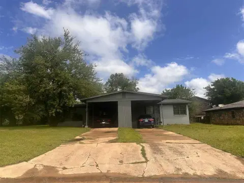 Well-Maintained Duplex in Lawton, OK
