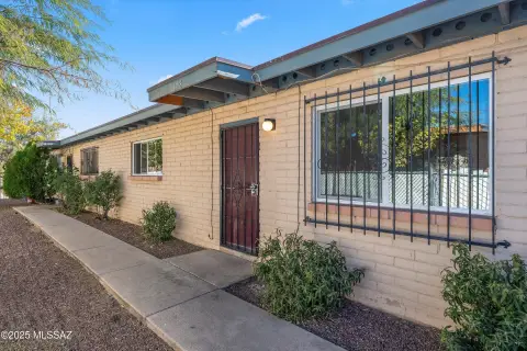 El Rio Estates Duplex