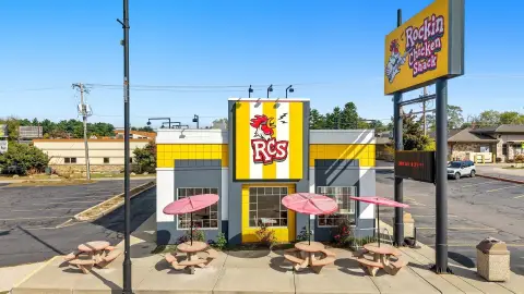 High-Traffic Commercial Property in Wisconsin Dells