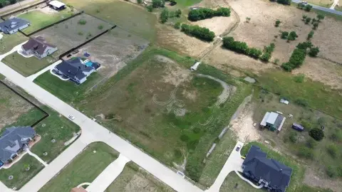 Land in Eyrie Meadows