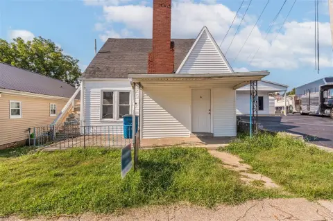 Updated Duplex in Glasgow, KY