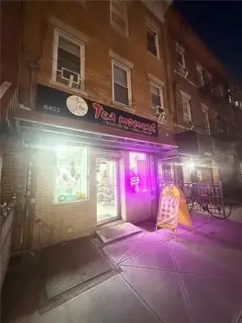 Established Brooklyn Tea Shop Business