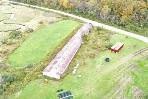 Large Barn on 24 Acres