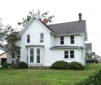 Updated Duplex with Laundry