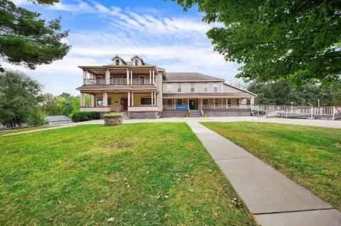 Mixed-Use Building in Poynette, WI