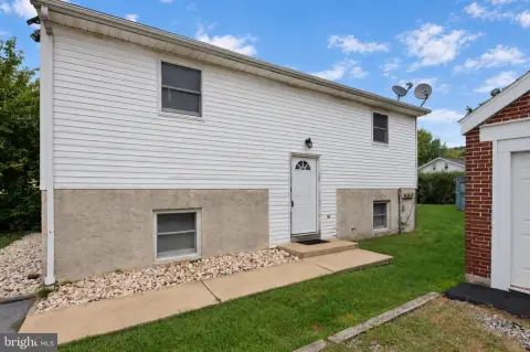 Duplex With On-Site Parking