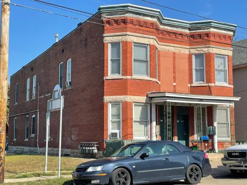 Dubuque 6-Plex Investment Opportunity