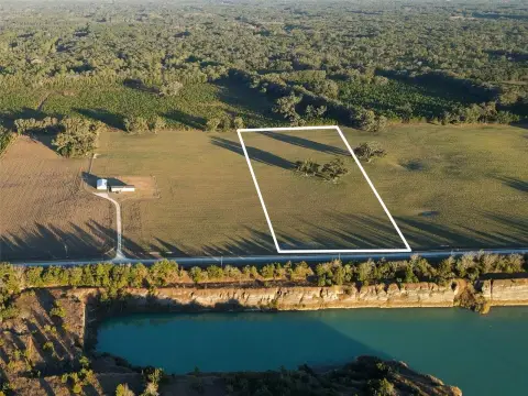 Pasture Land with Grandaddy Oaks