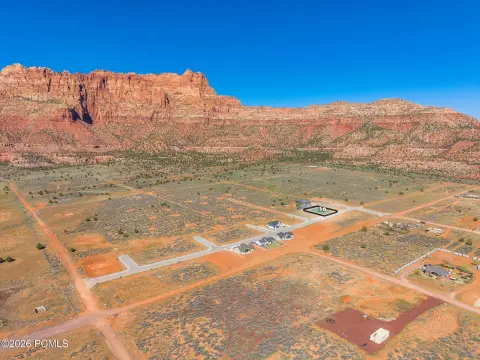 Hildale Land with Mountain Views
