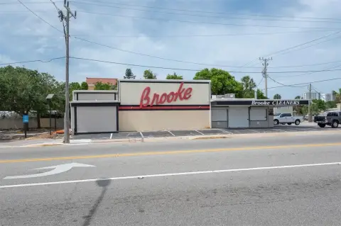 Daytona Beach Commercial Building