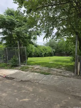 San Antonio Land Ready to Build