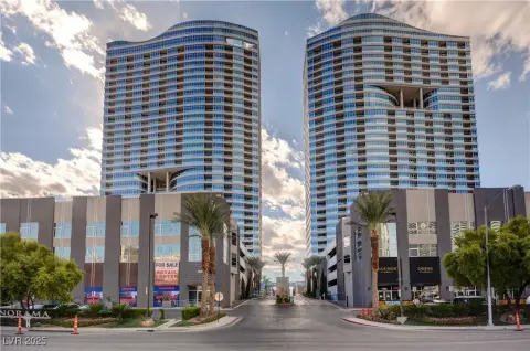 Las Vegas High-Rise Residence