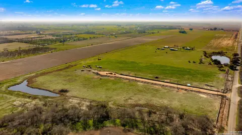 Residential Land in LaCoste, TX