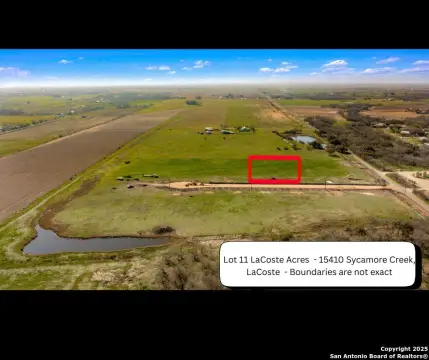 Residential Land in LaCoste, TX