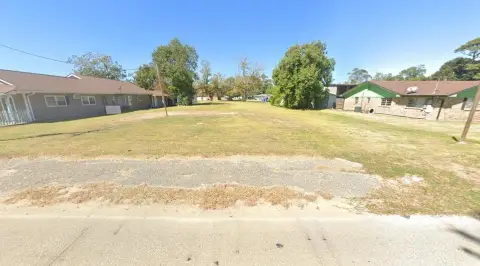 Versatile Lot in Groves, TX