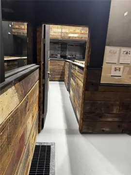 Turn-Key Doggie Daycare and Grooming