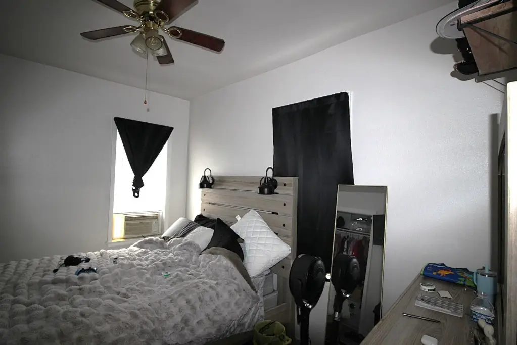 Picture 10