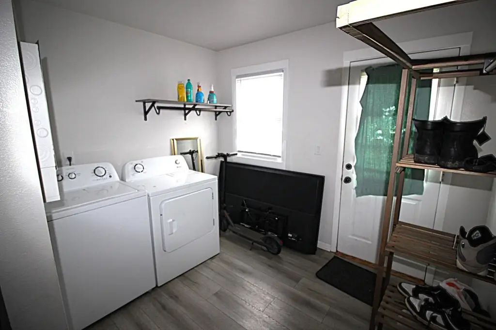 Picture 16