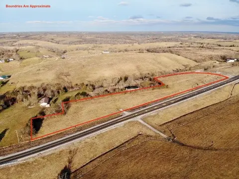 Versatile Land in Paint Lick