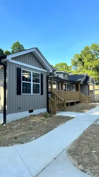 Well-Maintained Duplex in Dalton, GA