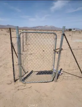 Land with Well and Power