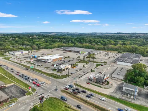 Prime Land in Plaza 20